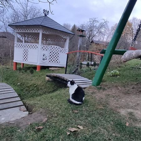 Bat'Kivska Hata Stari Kuty Exterior foto